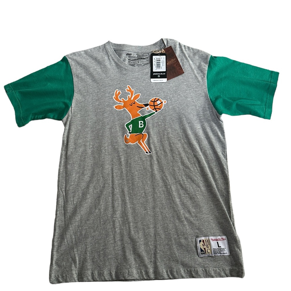 NWT Boys Mitchell & Ness Hardwood Classic Milwaukee Bucks Tee‎ Shirt Large 14/16
